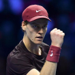 Sinner supera a de Minaur y avanza a las finales en el campeonato ATP
