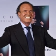 Julio Iglesias: ¿Será un truhan o un señor?