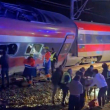 Suben a 21 los muertos al descarrilar dos trenes en Córdoba