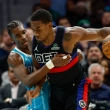Cunninghan y Pistons detienen racha de Hornets en partido pasado por pelea