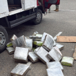 Ejército detiene hombre con 35 pacas de presunta marihuana en camión en San Juan de la Maguana
