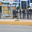 Amplio despliegue policial en desalojo de Teleofertas en la Máximo Gómez con 27 de Febrero