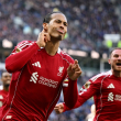 Van Dijk anota en el descuento y otorga la victoria al Liverpool