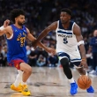 Edwards y Randle lideran remontada de los Timberwolves para vencer a Denver y empatar serie 1-1