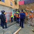 Se desploma vivienda tras deslizamiento de tierra en Arroyo Hondo, Santiago