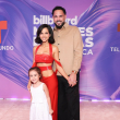 Raphy Pina le responde a quienes critican que lleve a su hija de 4 años a premiaciones