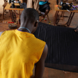 Exniños soldado aprenden oficios para rehacer sus vidas