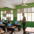 Regulación del uso de celulares en las aulas recibe respaldo en el sistema educativo
