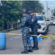 Lanzan cadáver de un hombre desde motocicleta en Santiago