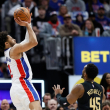 Cade Cunningham hace doble-doble y los Pistones vencen Cavs y ponen serie 2-0