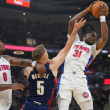 James Harden decide victoria de Cavs sobre Pistones
