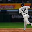 Miguel Vargas da 2 jonrones y Medias Blancas vencen a Luis Castillo y a Seattle