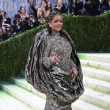 Rihanna detalla los momentos de angustia durante el tiroteo a su casa: “¡Nos están disparando!”
