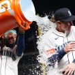 Emerson jonronea para su primer hit, Julio Rodríguez da Hr y Marineros triunfan