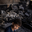 Autoridades palestinas denuncian que colonos israelíes incendiaron dos mezquitas en Cisjordania