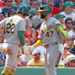 Max Muncy impulsa a los Atléticos a su 1ra serie ganada desde junio con 4-3 ante Boston