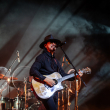 Beto Cuevas conquista Santiago con un recorrido acústico por los clásicos de La Ley