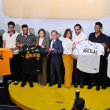 Las Águilas se presentan con un estilo de película