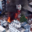 Incendio afecta varias viviendas en Santiago