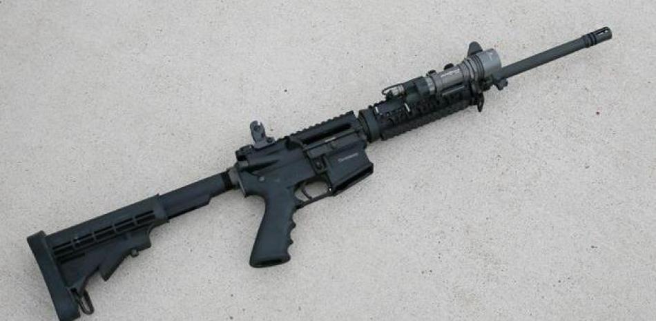 Rifle AR-15 , del mismo tipo, concedida a algunos oficiales de policía de Oklahoma City. / EFE