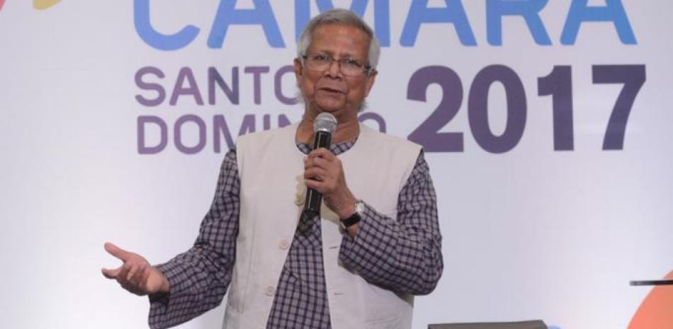 Conferencia. El bangladeshí Muhammad Yunus expuso su teoría de los microcréditos y las microfinanzas, la cual ha sido adoptada por los bancos alrededor del mundo como orador invitado en la HUB Cámara Santo Domingo 2017.