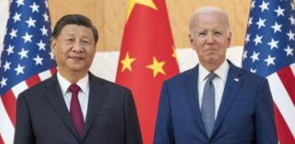Presidente chino Xi Jinping y su homólogo estadounidense Joe Biden. AP