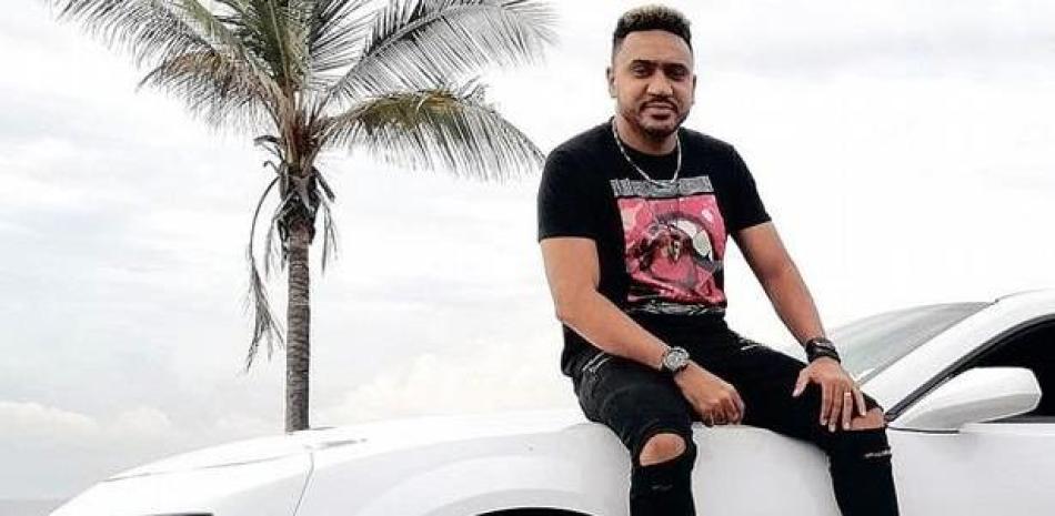 Silvio Mora: de cómo el artista se convierte en youtuber con llamativas