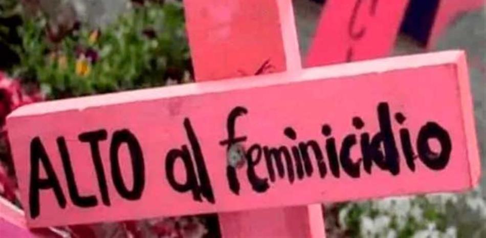 El Ministerio de la Mujer sugiere a todas las personas contribuir a evitar los feminicidios.
