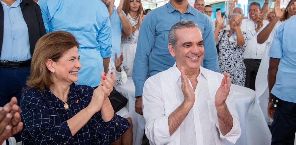 El presidente Luis Abinader estuvo acompañado de la vicepresidenta Raquel Peña.