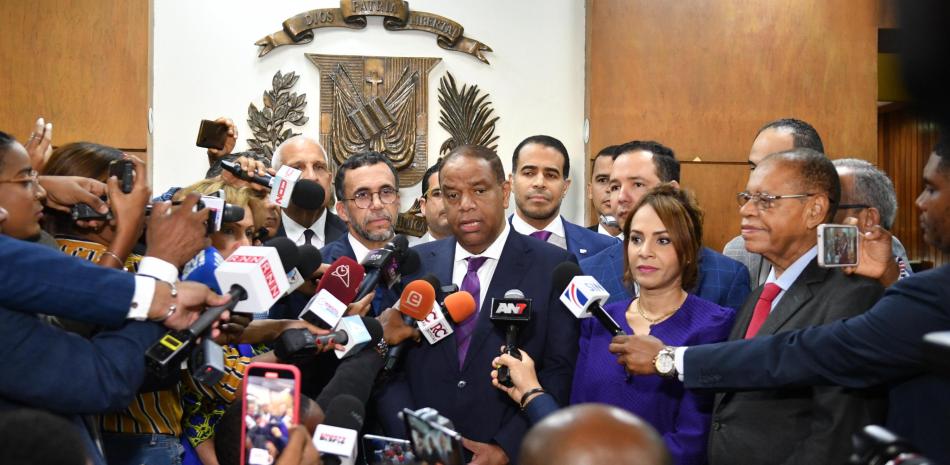 El Partido de la Liberación Dominicana (PLD) descalificó a Participación Ciudadana, para ser observador del próximo proceso electoral, al considerarlo como “un aliado más” del Partido Revolucionario Moderno (PRM).