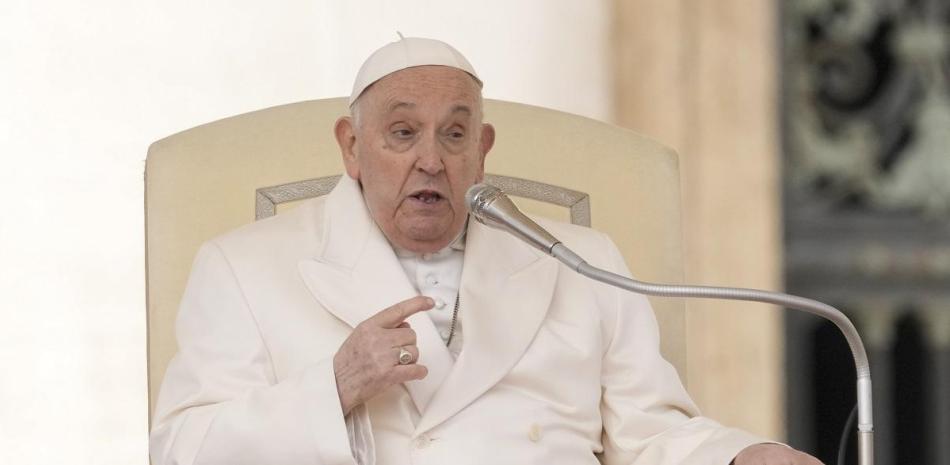 El papa Francisco, en su autobiografía, dice que el papado es un trabajo "vitalicio".