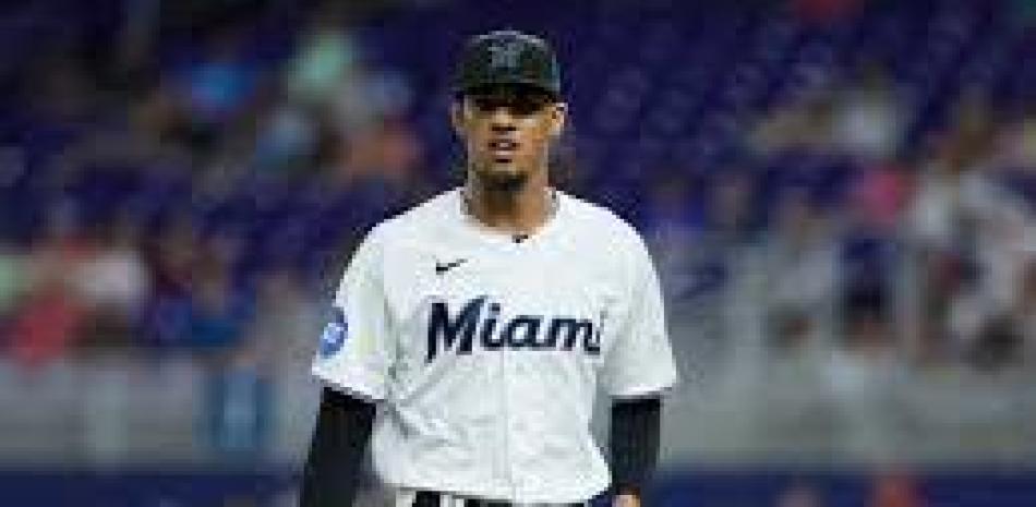 Eury Pérez, clave en la rotación de los Marlins..