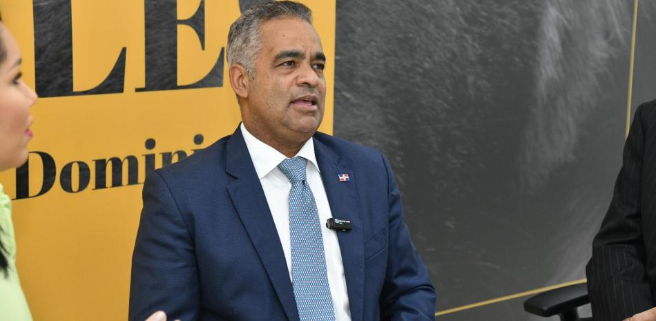 Joel Santos, ministro de Presidencia, destacó el apoyo que da el gobierno a los afectados por las lluvias.