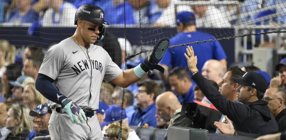Cole silencia bates de Reales y Yankees avanzan a la Serie de Campeonato