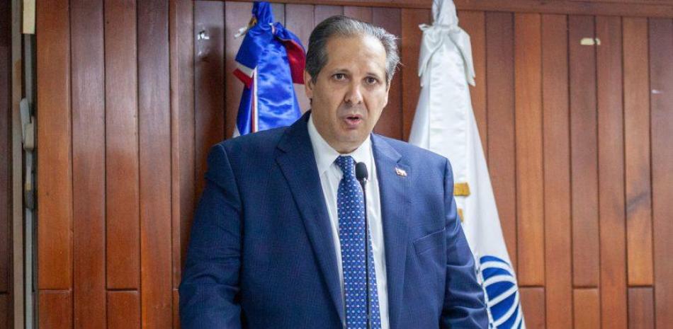 Victor Atallah, ministro de Salud Pública.