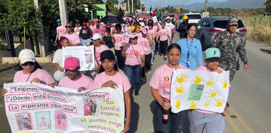 Marchan en Barrero, Navarrete, por la desaparición de la niña Brianna Genao