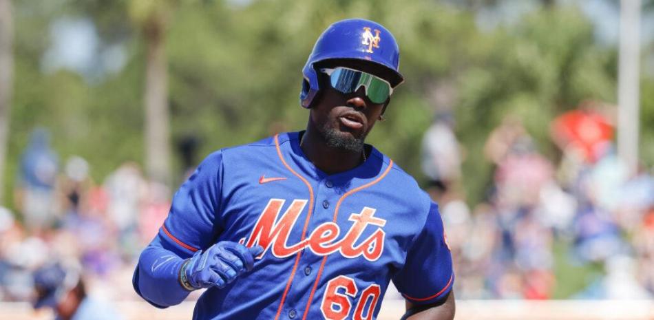 Ronny Mauricio no pudo hacer el equipo de los Mets para el inicio de la campaña.