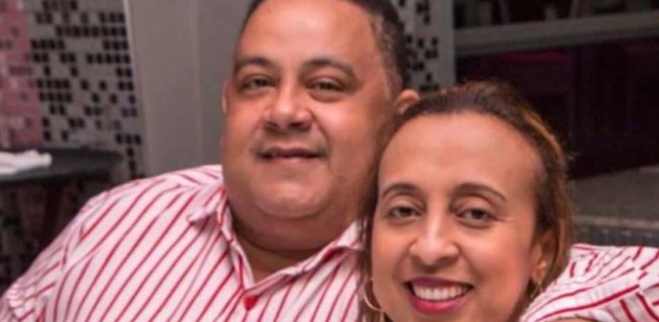 Peña Suazo y su esposa, Ebelise Fabián.