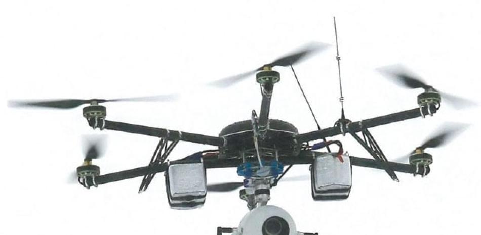 Decisión. El IDAC reguló que los operadores de drones sean acreditados, y se reglamentó la altitud y horarios de vuelo.