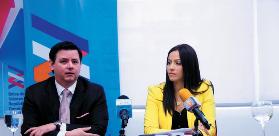 Ejecutivos BVRD. El gerente general, Felipe Amador y la gerente comercial, Ingrid Aparicio.