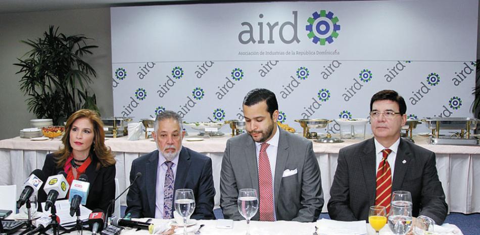 Encuentro. El presidente de la AIRD, Campos de Moya, alabó la iniciativa y animó a sumarse a potenciales inversionistas.