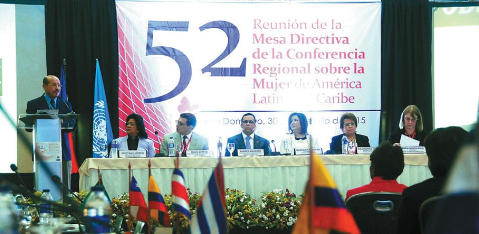 Gira. Aspectos de la 52 reunión de la Mesa Directiva de la Conferencia Regional sobre Mujer de AL y el Caribe.