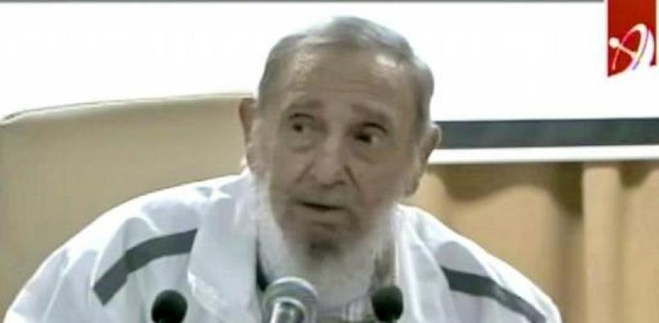 Captura del video del 4 de julio de 2015 muestra al expresidente Fidel Castro en La Habana (Cubavision/AFP | HO).