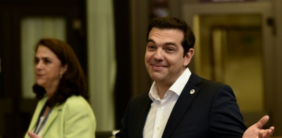 El primer ministro griego Alexis Tsipras abandona la Cumbre de la Eurozona el 7 de julio de 2015.