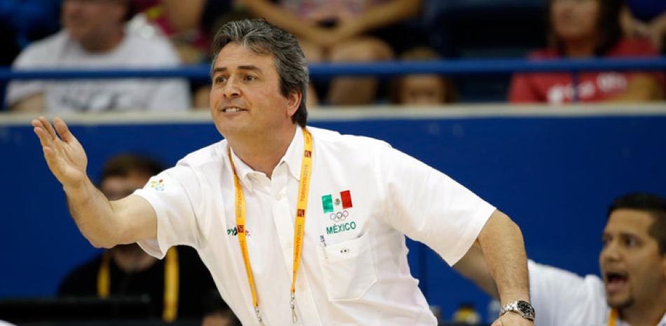 Entrenador. Sergio Valdeolmillos recibiö una sanción de la FIBA.