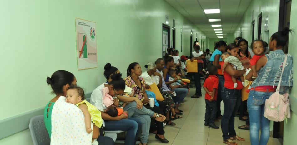 Salud. El ingreso de niños y niñas con dengue va en aumento en el hospital infantil Robert Reid Cabral de la Capital.