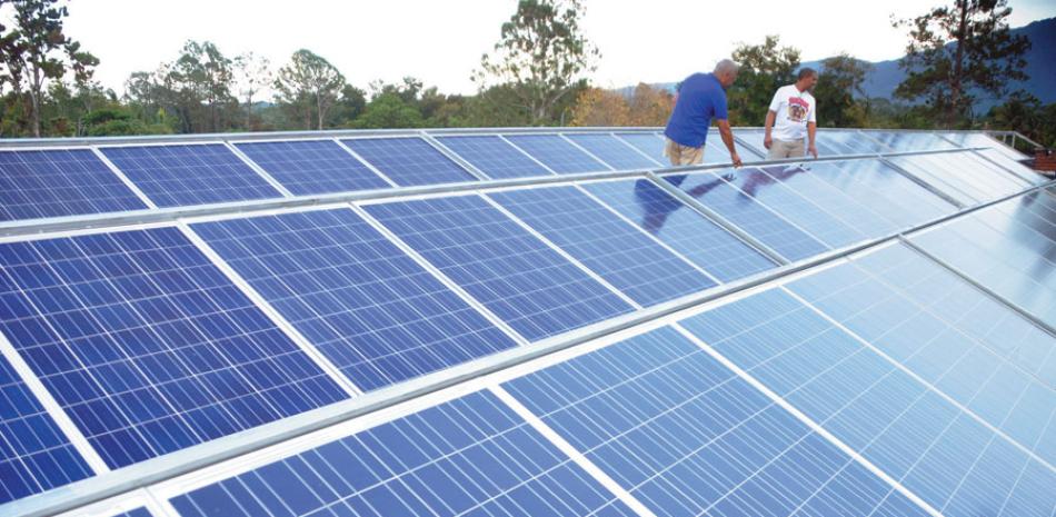 Paneles solares. La producción de energía solar no daña el ambiente