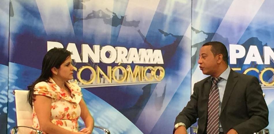 Entrevista. La presidenta de la Anje, Biviana Riveiro, es entrevistada en el programa Panorama Económico.
