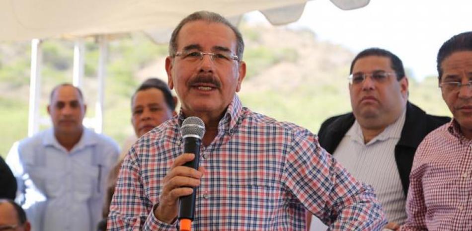 Anuncio. El presidente Danilo Medina dijo que el proceso de entrega del sueldo 13 culminaría a más tardar el 11 de diciembre.