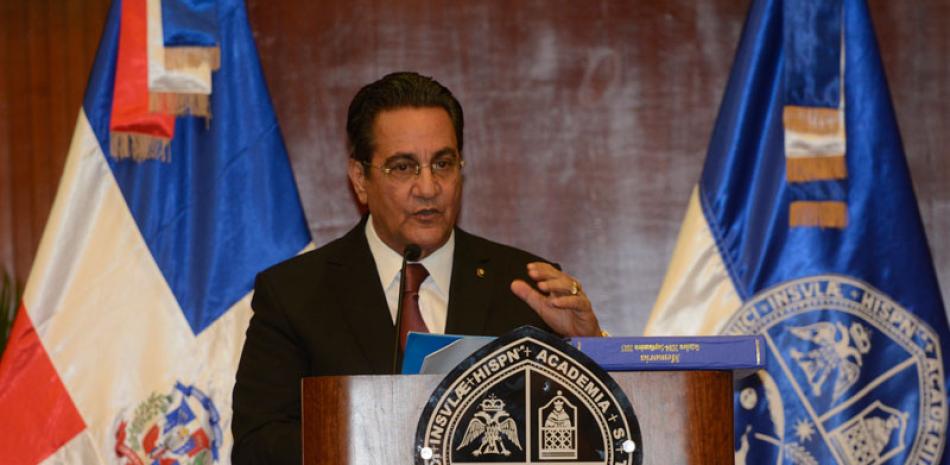 Iván Grullón. rector de la UASD, dice quieren explicar al presidente Danilo Medina las razones de mayor presupuesto.